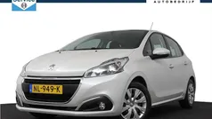 Wit Gebruikt 2017 Peugeot 208 Hatchback | € 10.845 (Eerlijke prijs)
