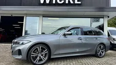 Gebruikt 2023 BMW 330 Comfort Edition Stationwagen | € 43.900 (Eerlijke prijs)