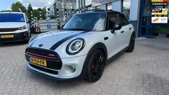 Gebruikt 2015 Mini Cooper Business Hatchback | € 10.500 (Eerlijke prijs)