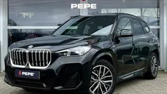 Zwart Gebruikt 2023 BMW X1 M Sport SUV | € 45.940 (Eerlijke prijs)