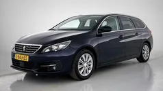 Blauw, metallic lak Gebruikt 2020 Peugeot 308 Premium Stationwagen | € 12.490 (Eerlijke prijs)