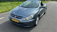 Grijs Gebruikt 2004 Peugeot 307 CC Cabriolet | € 1.899 (Eerlijke prijs)