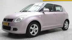 Blauw, metallic lak Gebruikt 2006 Suzuki Swift Hatchback | € 3.250 (Eerlijke prijs)