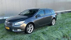 Grijs (metallic) Gebruikt 2009 Opel Insignia Executive Stationwagen | € 4.850 (Eerlijke prijs)