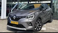 Grijs Gebruikt 2022 Renault Captur Techno SUV | € 23.890 (Eerlijke prijs)
