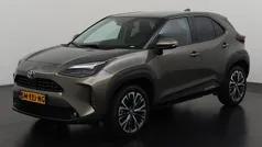 Oxide bronze Gebruikt 2022 Toyota Yaris Cross Executive SUV | € 27.895 (Eerlijke prijs)