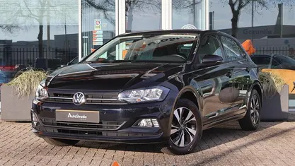 Zwart (metallic) Occasion 2020 VW Polo Comfortline Hatchback | € 12.600 (Eerlijke prijs)