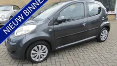 Grijs, metallic lak Gebruikt 2011 Citroën C1 Hatchback | € 2.999 (Eerlijke prijs)