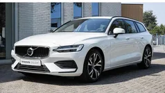 Wit Gebruikt 2024 Volvo V60 Stationwagen | € 36.950 (Goede deal)