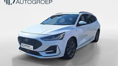 Wit Gebruikt 2022 Ford Focus ST-Line Stationwagen | € 21.945 (Eerlijke prijs)