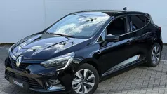 Gebruikt 2021 Renault Clio V Hatchback | € 18.940 (Eerlijke prijs)