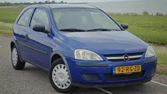 Blauw Gebruikt 2005 Opel Corsa Hatchback | € 1.350 (Eerlijke prijs)