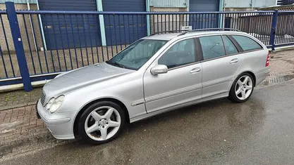 Grijs Occasion 2002 Mercedes C240 Stationwagen | € 2.499 (Eerlijke prijs)