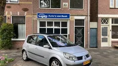 Grijs Gebruikt 2005 Renault Scénic II MPV | € 999 (Eerlijke prijs)