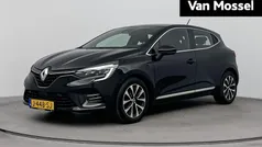 Zwart Gebruikt 2020 Renault Clio V Intens Hatchback | € 14.435 (Eerlijke prijs)