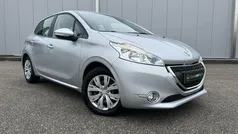 Grijs Gebruikt 2013 Peugeot 208 Envy Hatchback | € 4.499 (Eerlijke prijs)