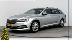 Grijs Gebruikt 2020 Skoda Superb Business Line Stationwagen | € 22.900 (Eerlijke prijs)
