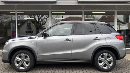 Occasion 2017 Suzuki Vitara Exclusive SUV | € 13.850 (Eerlijke prijs)