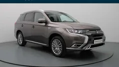Gebruikt 2021 Mitsubishi Outlander Intense+ SUV | € 25.990 (Eerlijke prijs)