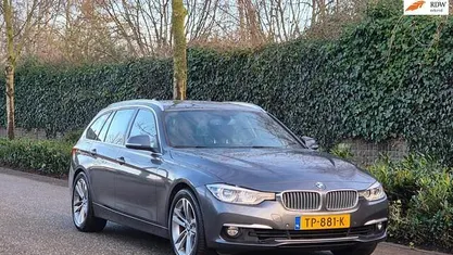 Gebruikt 2018 BMW 320 Luxury Line Stationwagen | € 19.999 (Super prijs)