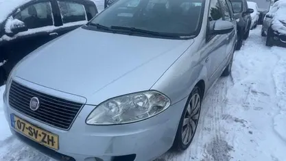 Grijs (metallic) Gebruikt 2006 Fiat Croma Active Hatchback | € 699 (Eerlijke prijs)