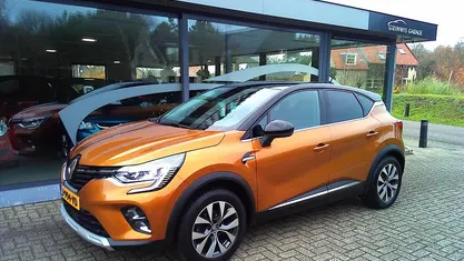 Oranje Gebruikt 2020 Renault Captur Intens SUV | € 14.950 (Eerlijke prijs)