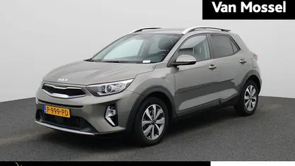 Groen Gebruikt 2022 Kia Stonic SUV | € 18.400 (Goede deal)
