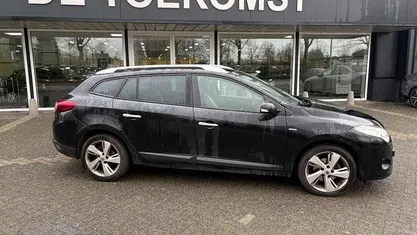Zwart Gebruikt 2011 Renault Mégane GrandTour Bose Edition Stationwagen | € 2.250 (Super prijs)