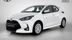 Wit Gebruikt 2023 Toyota Yaris Hybrid Active Hatchback | € 20.950 (Eerlijke prijs)