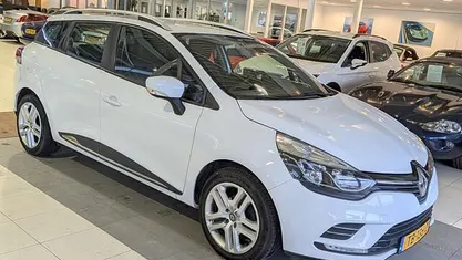 Wit Occasion 2018 Renault Clio GrandTour Zen Stationwagen | € 8.444 (Goede deal)