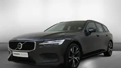 Grijs, metallic lak Gebruikt 2023 Volvo V60 Stationwagen | € 37.935 (Goede deal)