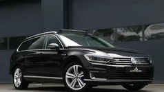 Zwart Gebruikt 2017 VW Passat Highline Stationwagen | € 18.949 (Eerlijke prijs)