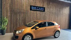 Geel Gebruikt 2012 Kia Rio Comfort Hatchback | € 6.195 (Eerlijke prijs)