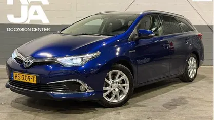 Occasion 2015 Toyota Auris Touring Sports Stationwagen | € 9.995 (Eerlijke prijs)