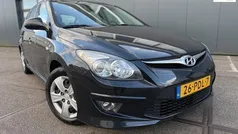 Zwart Gebruikt 2011 Hyundai i30 Hatchback | € 3.999 (Eerlijke prijs)