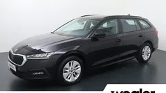 Gebruikt 2023 Skoda Octavia Ambition Stationwagen | € 23.840 (Eerlijke prijs)