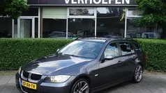 Grijs, metallic lak Gebruikt 2007 BMW 318 Executive Stationwagen | € 3.950 (Eerlijke prijs)