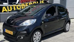 Zwart, metallic lak Gebruikt 2013 Peugeot 107 Envy Hatchback | € 4.850 (Eerlijke prijs)