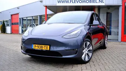 Occasion Tesla Model Y Long Range AWD 378 kW (514 PK) 2022 Grijs SUV