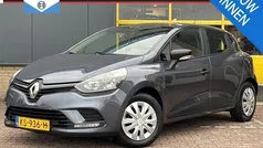 Grijs Gebruikt 2016 Renault Clio IV Life Hatchback | € 7.250 (Eerlijke prijs)