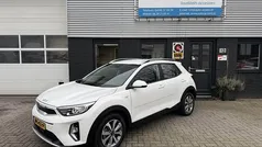 Wit Gebruikt 2023 Kia Stonic SUV | € 22.222 (Eerlijke prijs)