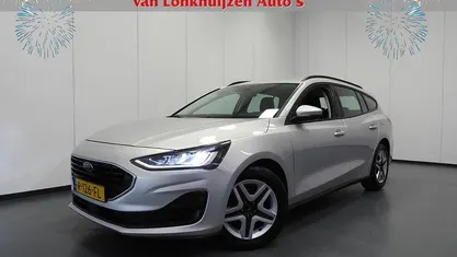 Grijs Gebruikt 2022 Ford Focus Stationwagen | € 17.140 (Eerlijke prijs)
