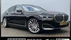 Zwart Gebruikt 2020 BMW 730 Executive Sedan | € 48.700 (Eerlijke prijs)