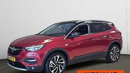 Rood (metallic) Occasion 2020 Opel Grandland X Ultimate SUV | € 19.900 (Eerlijke prijs)
