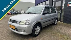Grijs Gebruikt 2002 Mazda Demio Exclusive MPV | € 949 (Eerlijke prijs)