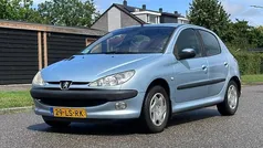 Grijs Gebruikt 2003 Peugeot 206 Hatchback | € 1.250 (Eerlijke prijs)