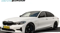 Wit Gebruikt 2020 BMW 330e Sport Line Sedan | € 29.750 (Goede deal)