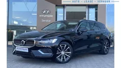 Zwart Gebruikt 2023 Volvo V60 Core Stationwagen | € 37.900 (Super prijs)
