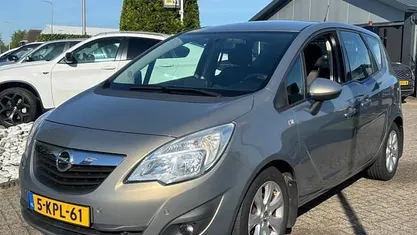 Bruin Gebruikt 2013 Opel Meriva MPV | € 4.950 (Eerlijke prijs)