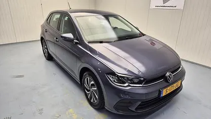 Gebruikt 2023 VW Polo Life Hatchback | € 17.330 (Goede deal)